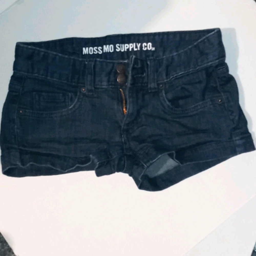 Short shorts